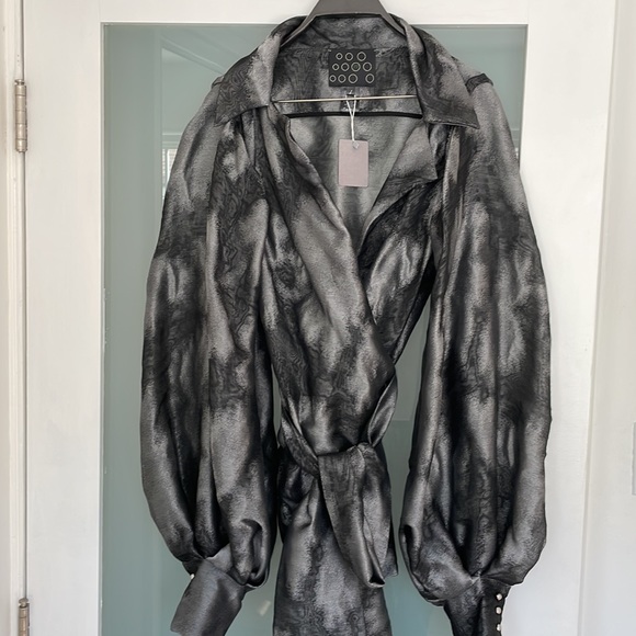 Designer Wrap Blouse from NY 77 - Picture 2 of 3